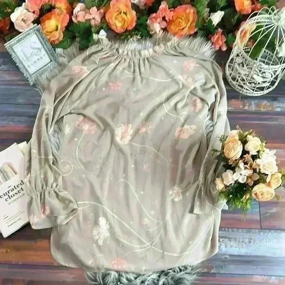 Kaari Blue Whimsical Long Sleeve Ruffle Flowy Tunic, XL - Picture 8 of 9